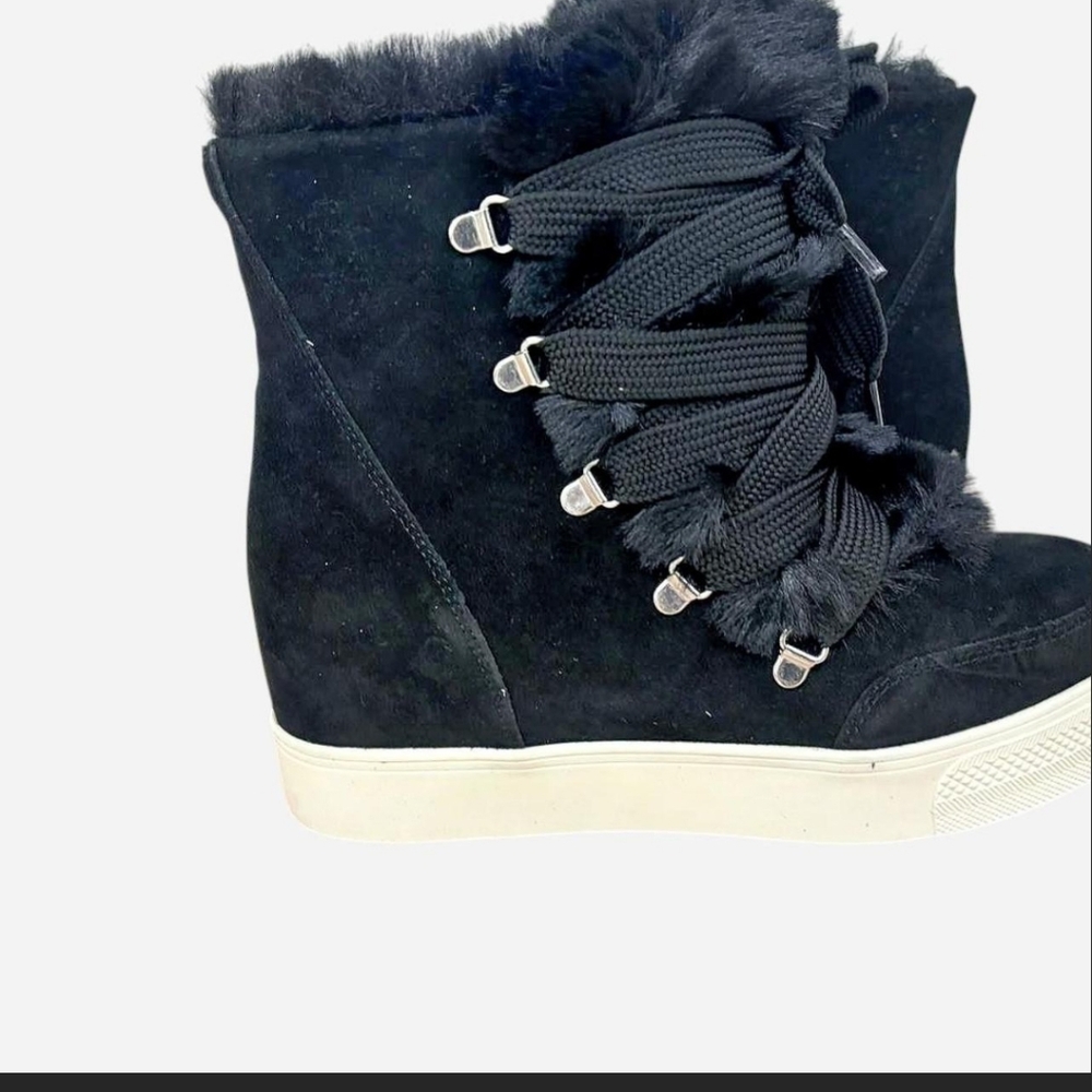 BB Dakota by Steve Madden Black Suede Fur Boots